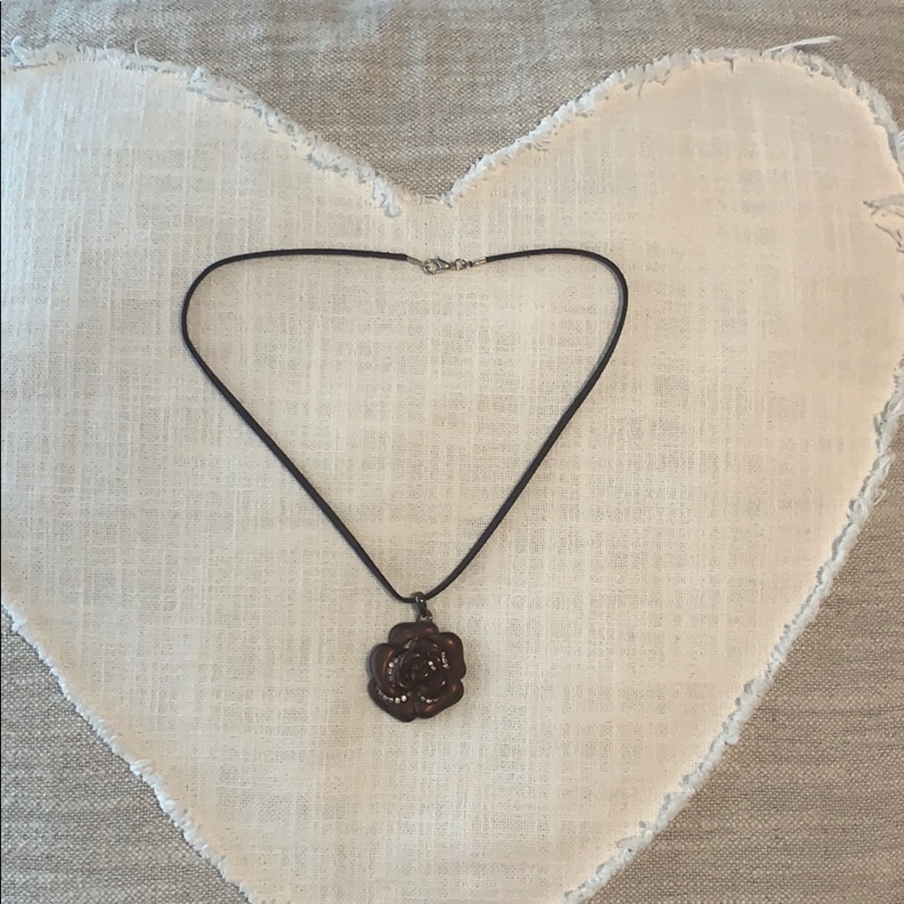 Swarvoski Rose necklace